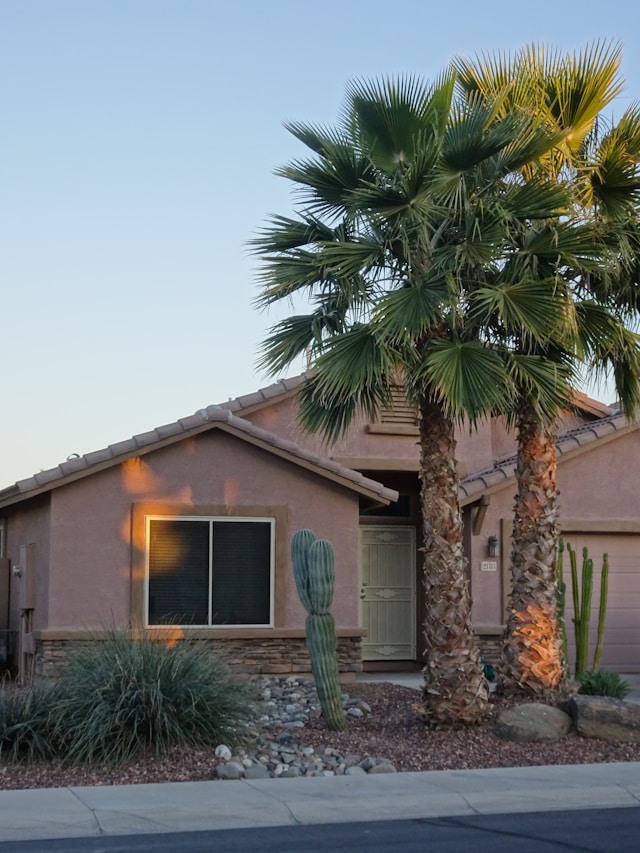 A Phoenix house with sunscreens